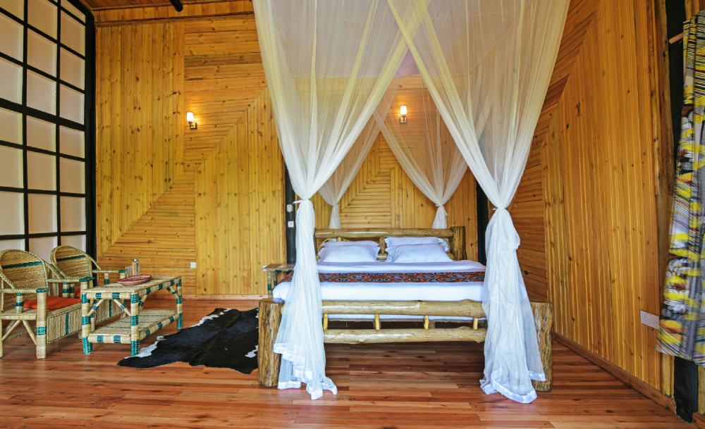 Eshamwa Lodge room near Queen Elizabeth National Park