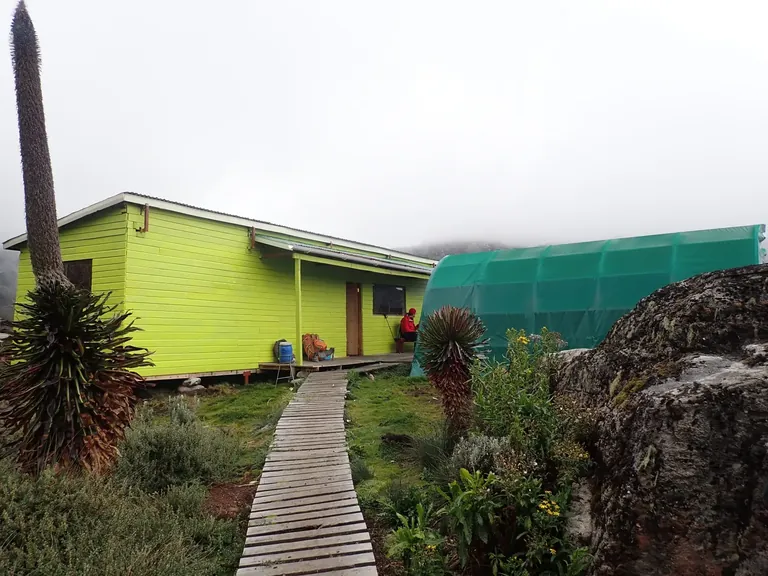 Bugata camp high mountain scenery